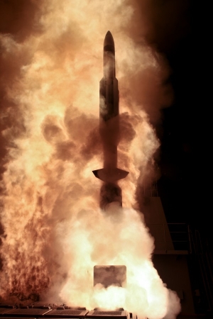 Misil SM-3 lanzado desde el destructor japonés JDS Chokai (DDG 176)